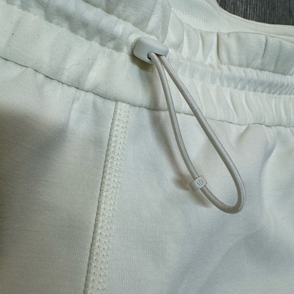 Lululemon Softstream High Rise Shorts - Picture 6 of 7